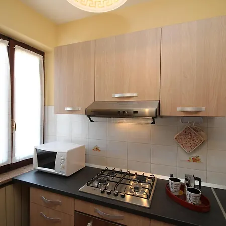 Sunrise In - Happy Apartment