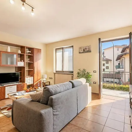 Sunrise In Baveno: Apartment For 4 With Balcony - Happy Rentals 아파트 바메노