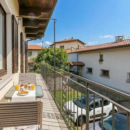 Sunrise In Baveno: Apartment For 4 With Balcony - Happy Rentals *