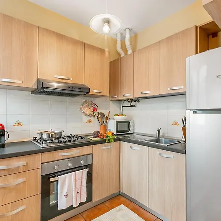 아파트 Sunrise In Baveno: Apartment For 4 With Balcony - Happy Rentals 바메노