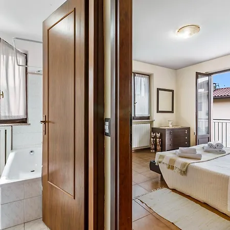 Sunrise In Baveno: Apartment For 4 With Balcony - Happy Rentals * 바메노