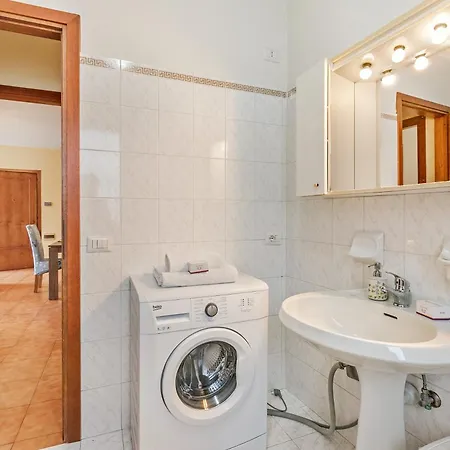 아파트 Sunrise In Baveno: Apartment For 4 With Balcony - Happy Rentals