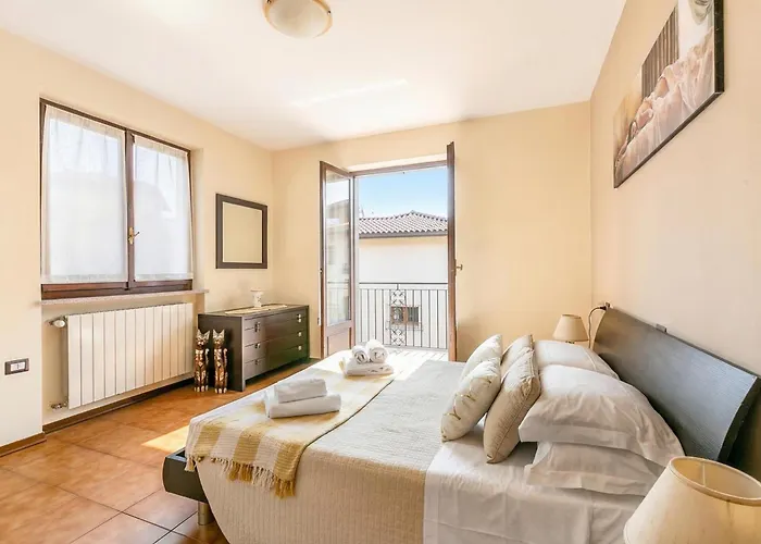 Sunrise In - Happy Baveno