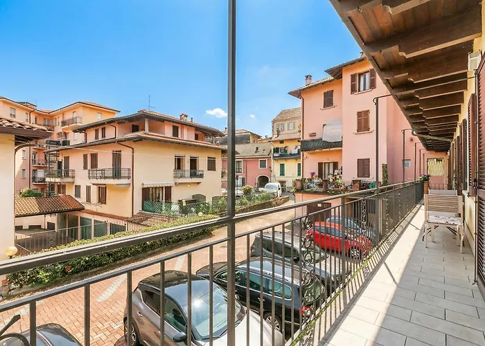 Sunrise In - Happy Apartamento Baveno